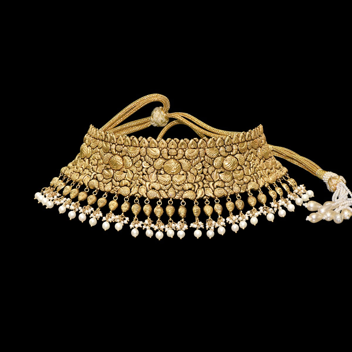 Tiny Conch Pearls Gold Choker Set