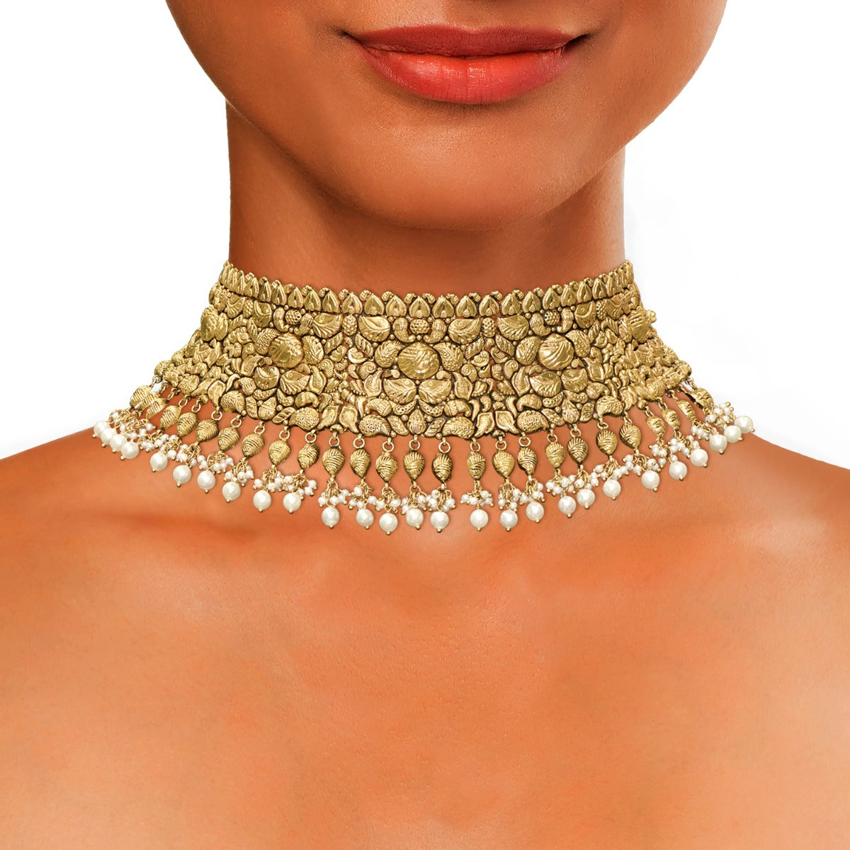 Tiny Conch Pearls Gold Choker