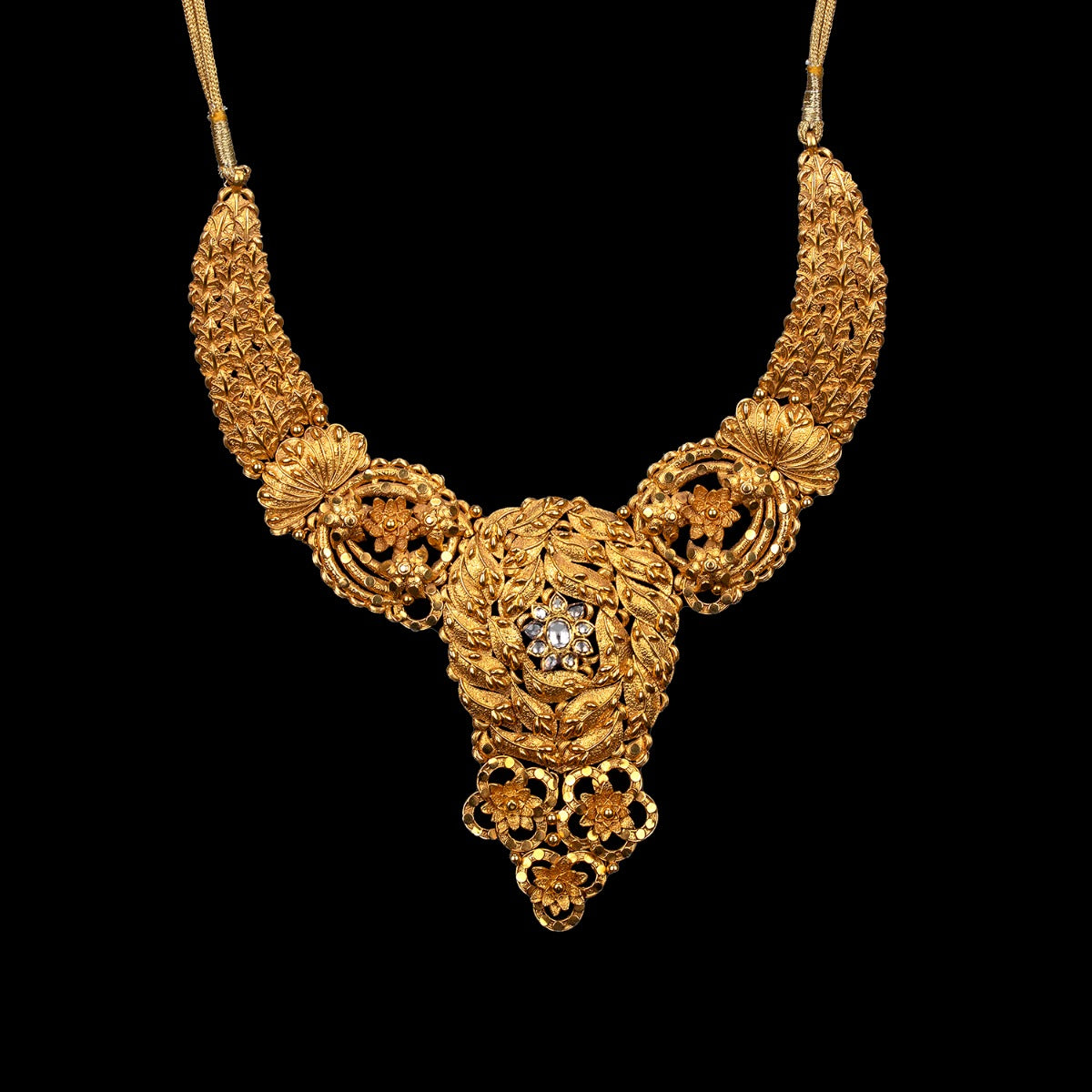 Throne Gold Necklace