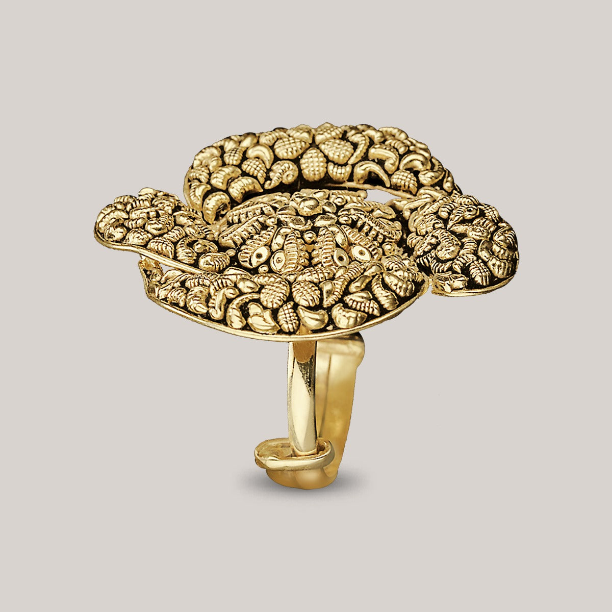 Buttercup Cover Gold Ring