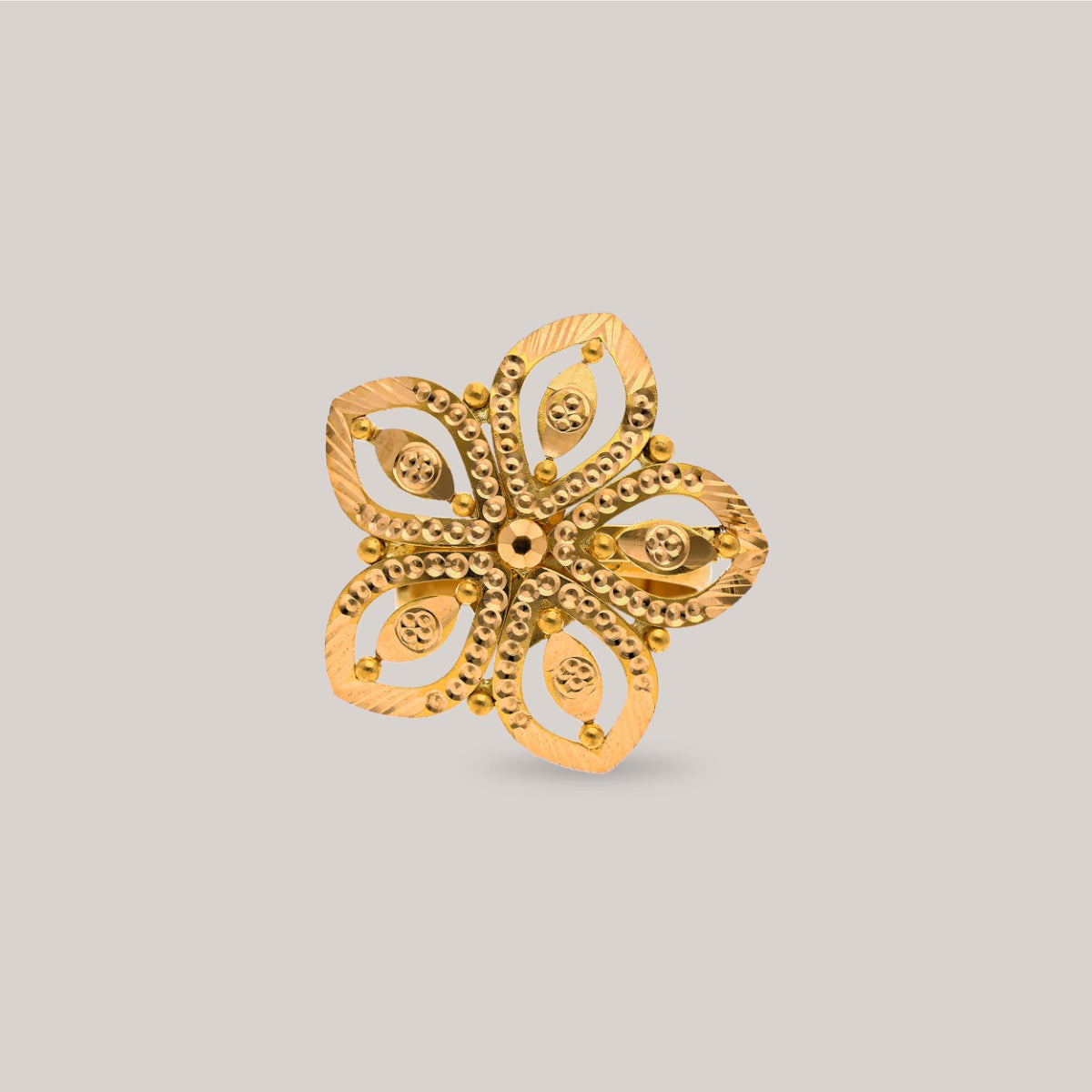 Petal Charm Gold Ring