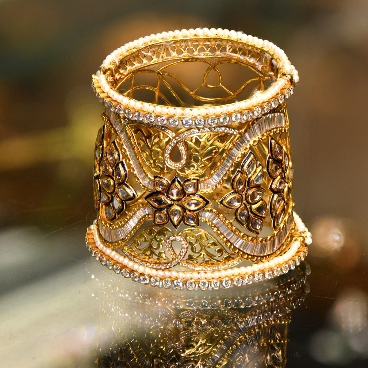 Designer Motifs Polki Bangle