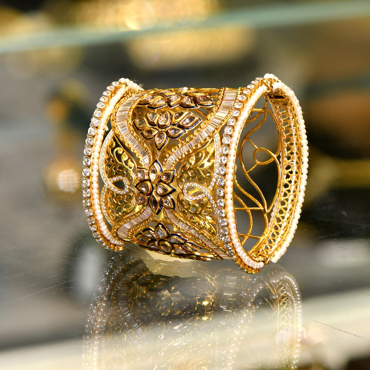 Designer Motifs Polki Bangle