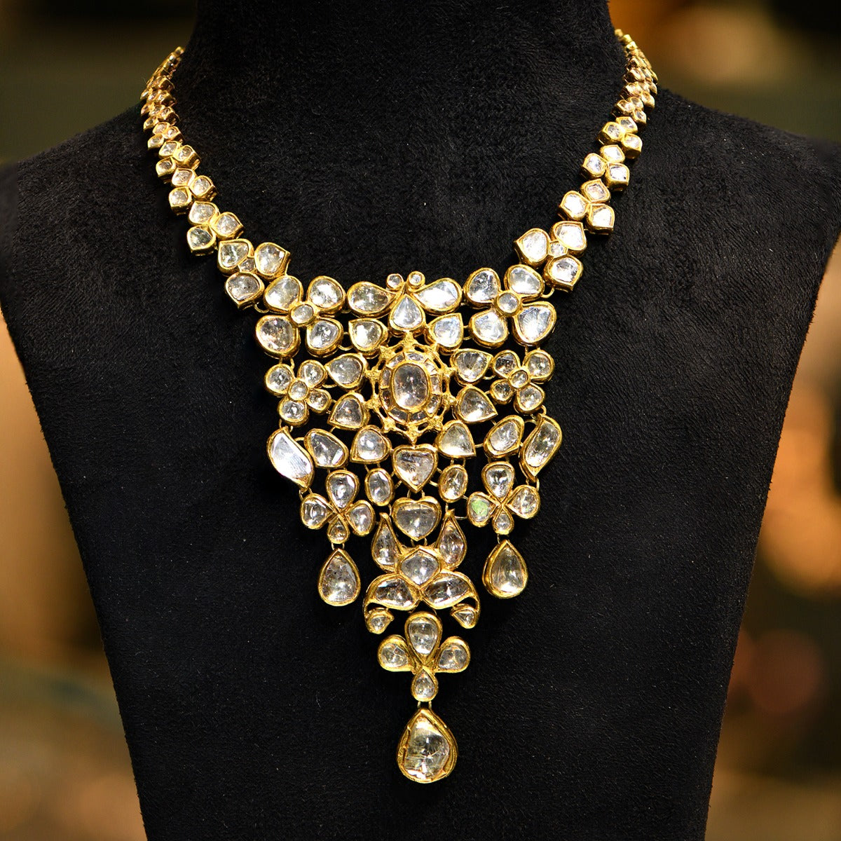 Colossal Canvas Polki Necklace