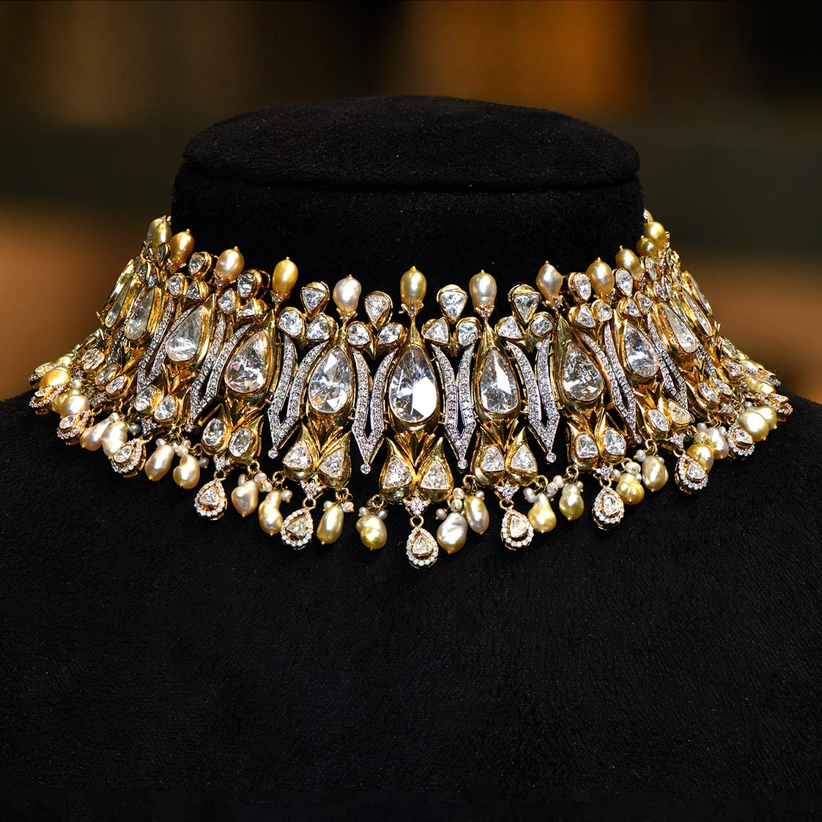 Queen's Dignity Polki Necklace Set