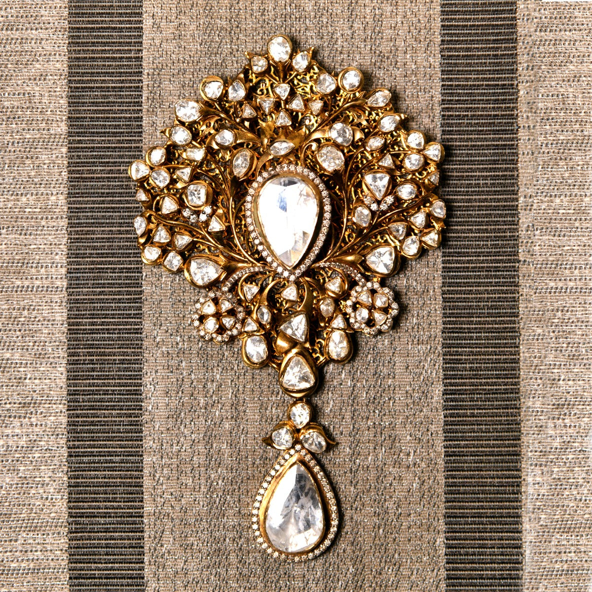 Hanging Head Polki Pendant