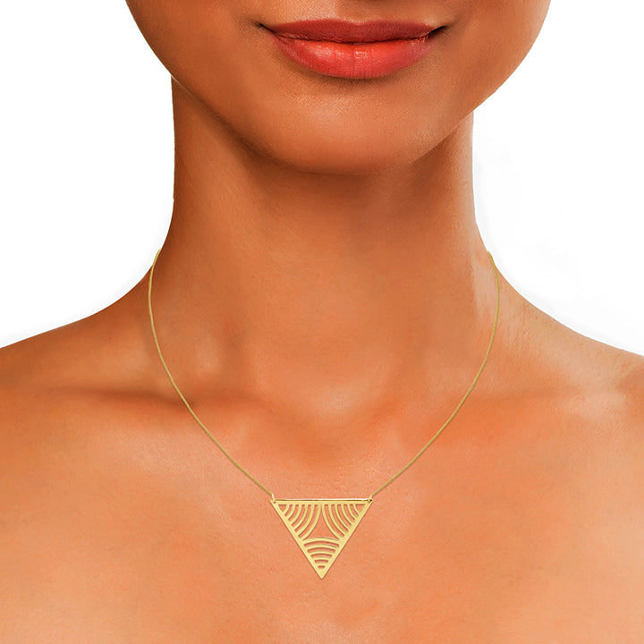 Modish Triangle Necklace