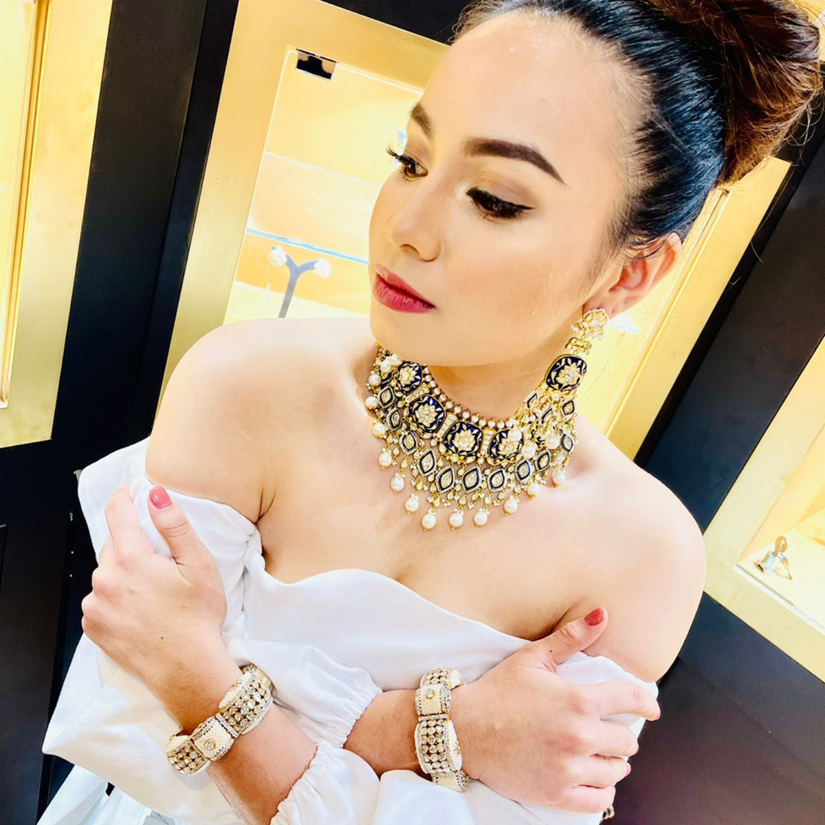 Queen's Pride Polki Necklace Set