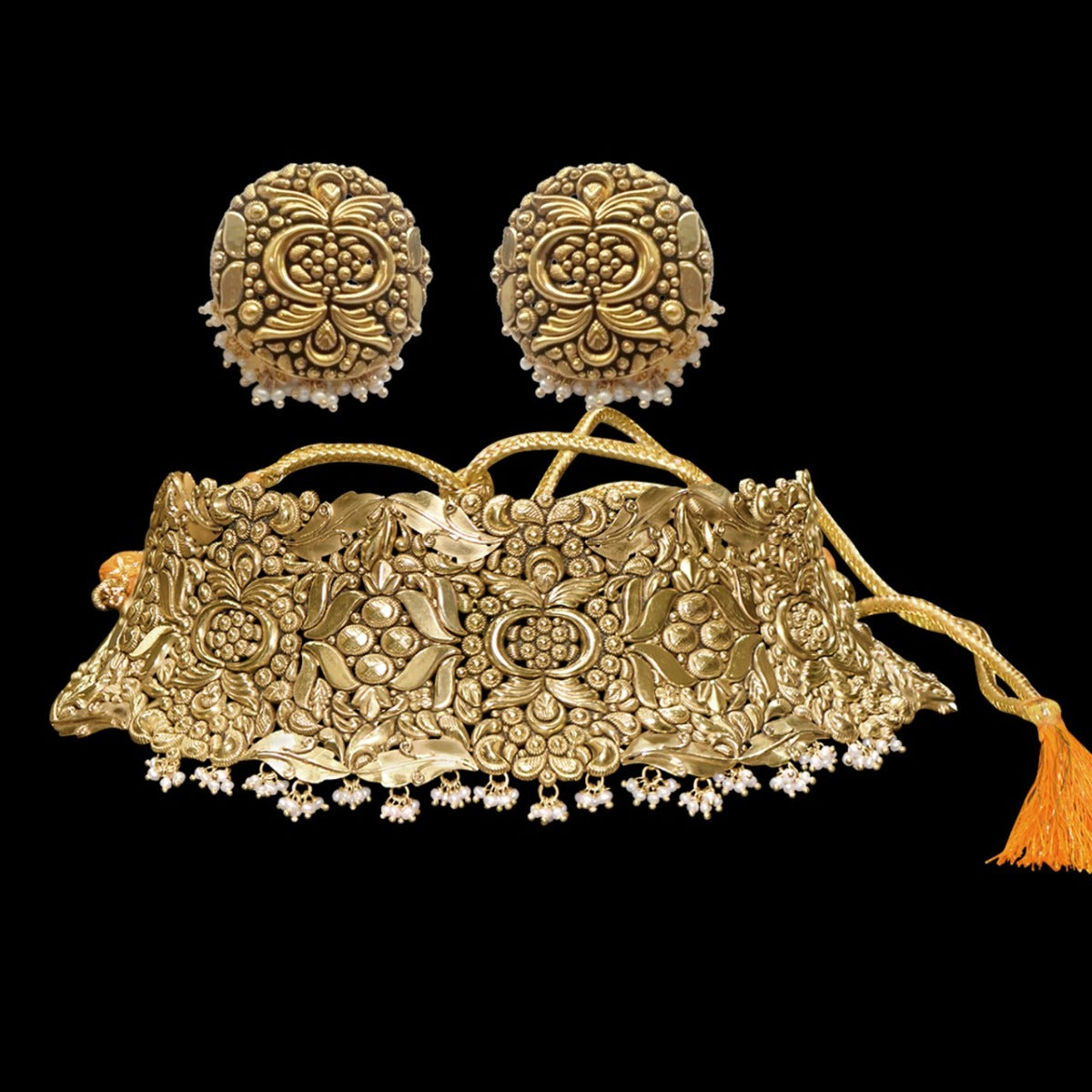 Curvy Dunes Gold Choker Set