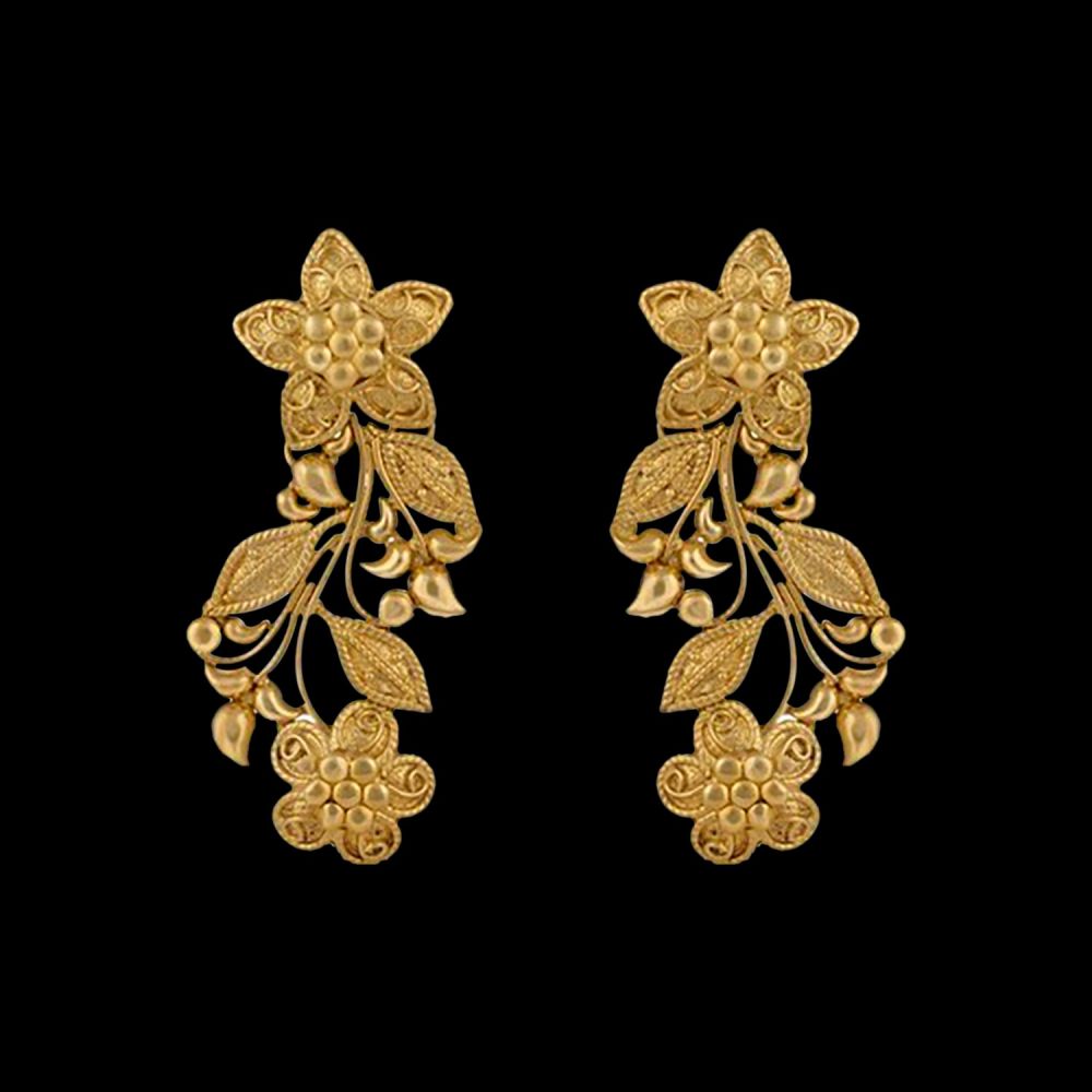 trendy earrings gold