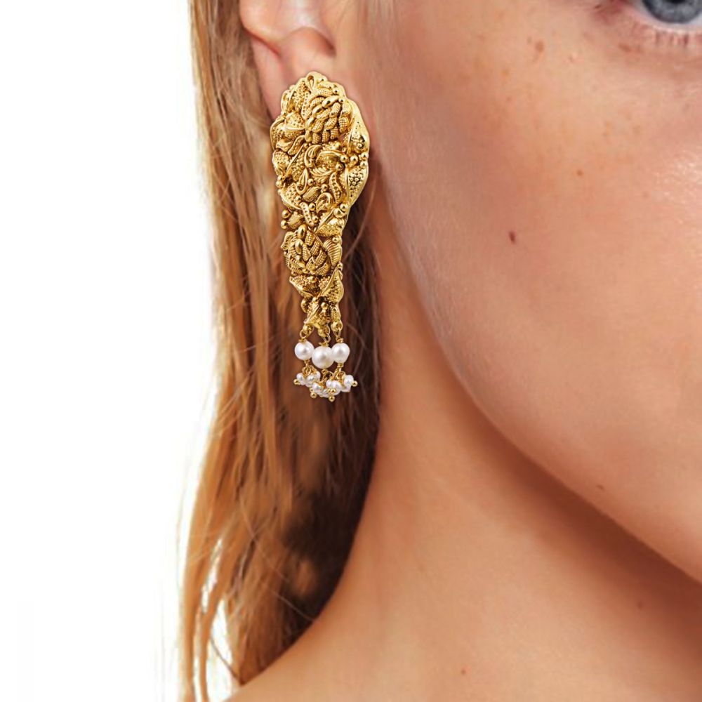 Hand Beaten Feuille Earrings